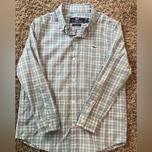 Vineyard Vine Size 7